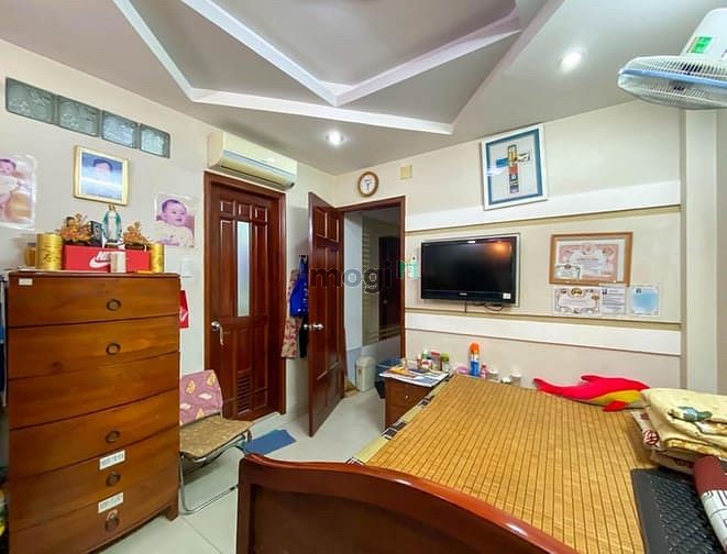 Hình ảnh Bán nhà MT Bình Trị Đông, Bình Tân- 4 tầng-80m2-6,85 tỷ.