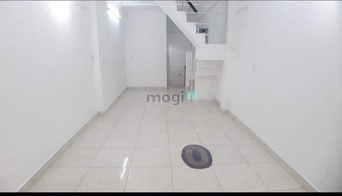 Hình ảnh Nhà 2lầu hẻm Trần Đình Xu P. Cô Giang Q1