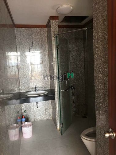 Hình ảnh Cho thuê CHCC HOÀNG ANH THANH BÌNH - nhà trống