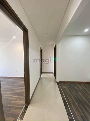 Hình ảnh Cần sang nhượng căn 107m 2pn + 1 phòng đa năng