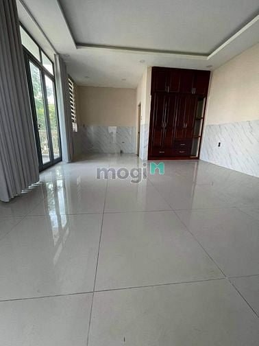 Hình ảnh Bán Biệt Thự Quận 7- 165m2- Khu Nam Long- 24 Tỷ.