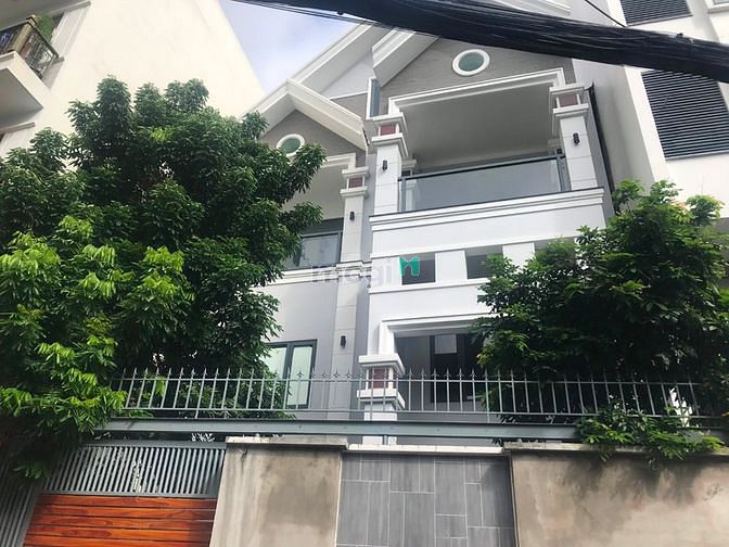 Hình ảnh Cho Thuê Biệt Thự Cửu Long , P2, Q.Tân Bình, DT: 10x20m, 2 lầu.