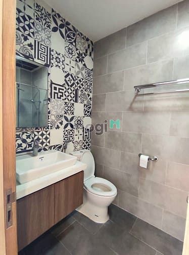 Hình ảnh Mb6623 nạp rút nhanh chóng full nội thất BAO PHÍ chỉ tính điện có BAN CÔNG sau lưng Etown
