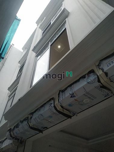 Hình ảnh Bán gấp căn nhà mới Đường Láng, 5 tầng, 48m2 5,2 tỷ.