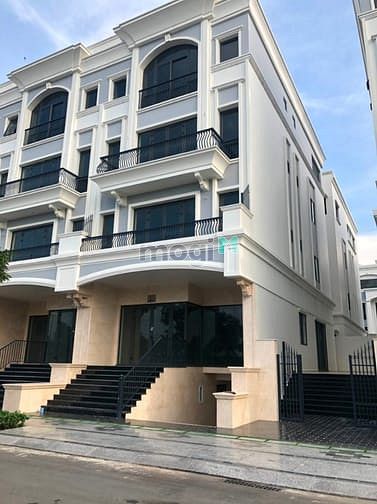 Hình ảnh Cho thuê tòa nhà Vạn Phúc 7x20m, 1 hầm + 4 lầu - Thủ Đức 45 tr/tháng