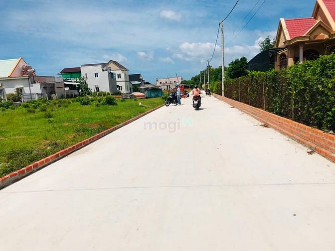 Hình ảnh Bán lô đất trung tâm Hồ Tràm, 5 tỷ 500tr/217m2 Cách biển 1,1km