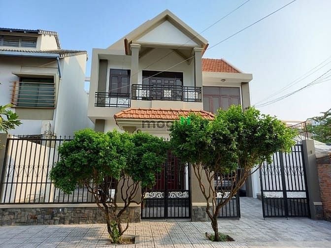 Hình ảnh Nhà Biệt thự khu tên Lửa, 10X20, Bình Tân , hướng Nam