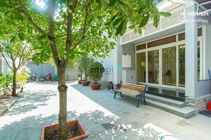Hình ảnh Cho thuê biệt thự 90/8 Nguyễn Đình Chiểu,Đakao,Quận 1