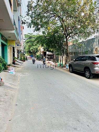 Hình ảnh [CHOTHUÊ ĐẤT 2MT] Lý Chiêu Hoàng nối dài và hẻm 6m,754m2, giá 49tr