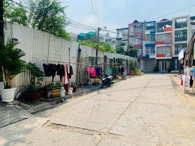 Hình ảnh [CHOTHUÊ ĐẤT 2MT] Lý Chiêu Hoàng nối dài và hẻm 6m,754m2, giá 49tr
