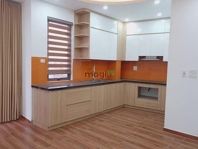 Hình ảnh Cho thuê cả nhà mặt phố Đặng Thuỳ Trâm,  55m2 x 5 tầng, căn góc