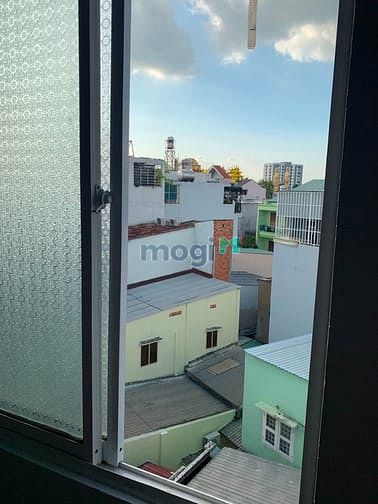Hình ảnh Phòng Thoáng mát , có cửa sổ , rộng rãi
