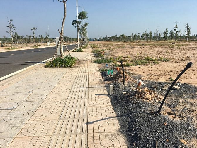 Hình ảnh Đổ xô sinh lời NHANH từ Đất nền TP. Rồng Long Thành?