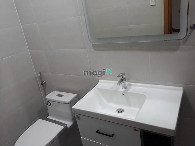 Hình ảnh Cho thuê góc 2mt 10F Trần Nhật Duật.Tân Định Quận 1.