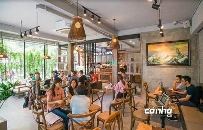 Hình ảnh Cho Thuê Căn nhà Góc 2 mặt tiền đường lớn quận Tân Bình