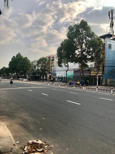 Hình ảnh Đúng Giá + Đúng Vị Trí . Bán Gấp 3 Lô Đất KDC Tên Lửa . 3 Tỷ 950 Triệu