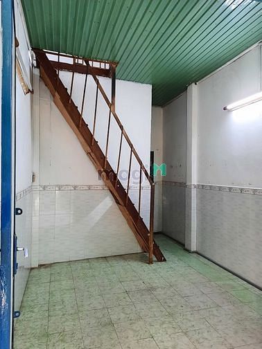 Hình ảnh Âu Cơ Tân Bình 18m2 chỉ 2.6 tỷ