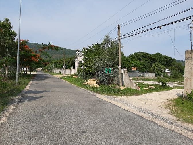 Hình ảnh Đất MT đường vô núi Dinh – gần cảng Cái Mép – Phú Mỹ