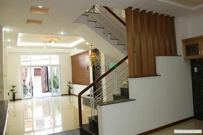 Hình ảnh Bán nhà mặt hẽm Cách Mạng Tháng Tám ,Phường 10 ,Q,3