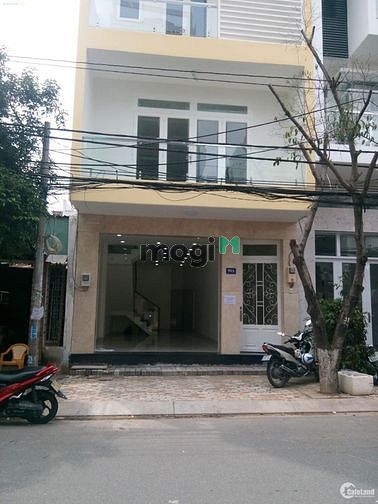 Hình ảnh Cho thuê nhà mặt phố La Thành, DT 180m2, MT 5m