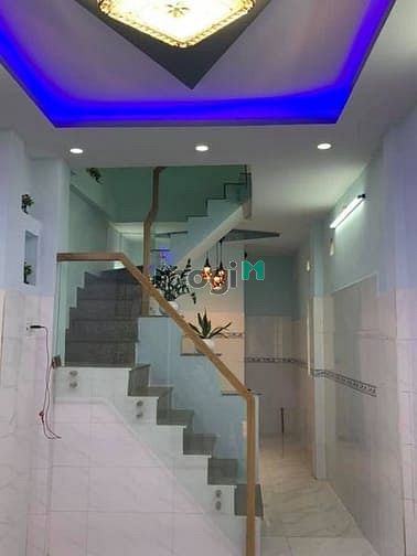 Hình ảnh Mặt tiền 2tầng Đ6, QL 13, chỉ có 1tỷ8 TL