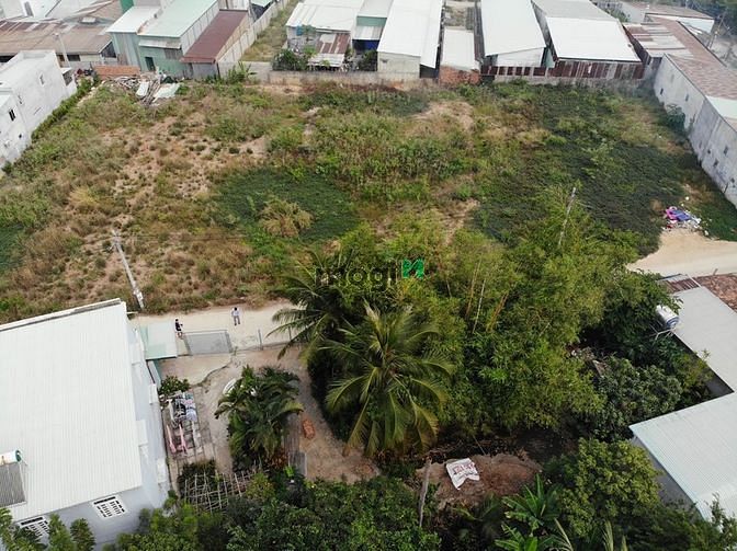 Hình ảnh Bán lô đất sạch 1052m2, hẻm ô tô đường Võ Văn Hát, giá Trang MB66.COM Chính Thức - MB 66 Uy Tín!