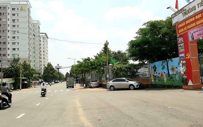 Hình ảnh Lô đất 2 MT trước sau thông thoáng, sổ hồng , phường quang vinh, BH
