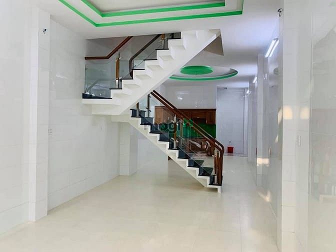 Hình ảnh Nhà 62m2, gấp bán nhà HXH 108 Cộng Hòa, Thăng Long,đối diện Vincom,