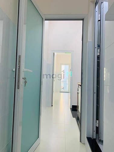 Hình ảnh Nhà 62m2, gấp bán nhà HXH 108 Cộng Hòa, Thăng Long,đối diện Vincom,