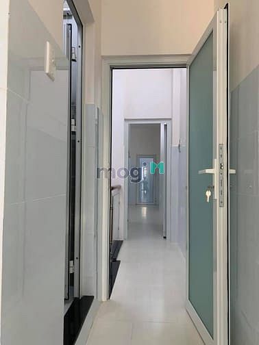 Hình ảnh Nhà 62m2, gấp bán nhà HXH 108 Cộng Hòa, Thăng Long,đối diện Vincom,