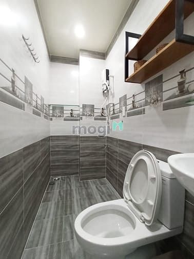 Hình ảnh Mb6623 nạp rút nhanh chóng cửa sổ giếng trời Cao Thắng, Quận 3 full nội thất