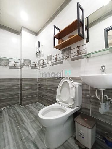 Hình ảnh Mb6623 nạp rút nhanh chóng cửa sổ giếng trời Cao Thắng, Quận 3 full nội thất