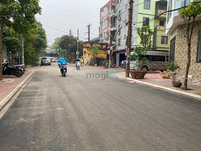Hình ảnh 96m nhà 4,5 tầng, phố Sài Đồng nhà cực đẹp, giá cực rẻ