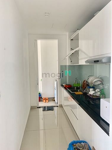 Hình ảnh Cho thuê CHCC Sky Center Phổ Quang, gần sân bay, 2PN đầy đủ nội thất,