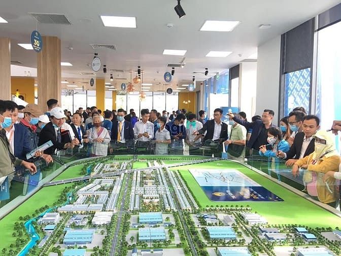 Hình ảnh Đất nền liền kề Phú Mỹ Hưng, dự án có 102. Giá 2 tỷ/100m2