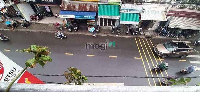 Hình ảnh Bán nhà  3 Tầng ,MT Lê Độ - Đà Nẵng