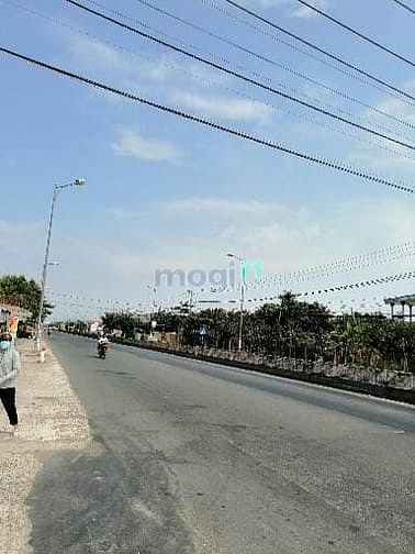 Hình ảnh Bán gấp đất mặt tiền nhựa sát bệnh viện tỉnh