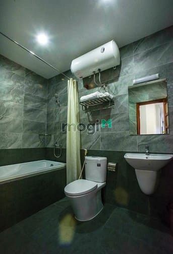 Hình ảnh Chung cư full nội thất Ba Đình có ban công lớn, cách Văn Cao 200m