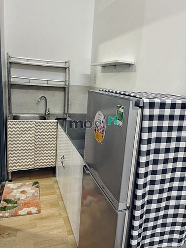 Hình ảnh Mb6623 nạp rút nhanh chóng dịch vụ mới, đẹp, cửa sổ thoáng mát Quận Tân Bình.