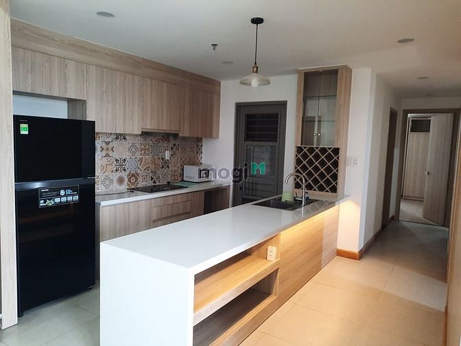 Hình ảnh Cần bán CH Hưng Phúc, tầng sân vườn - 97m2-2PN -full nội thất cao cấp.