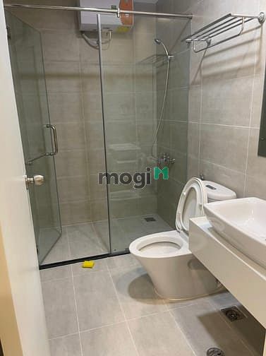 Hình ảnh Cho Thuê Central 2PN, 2WC - Đầu Đường Tạ Quang Bửu Quận 8