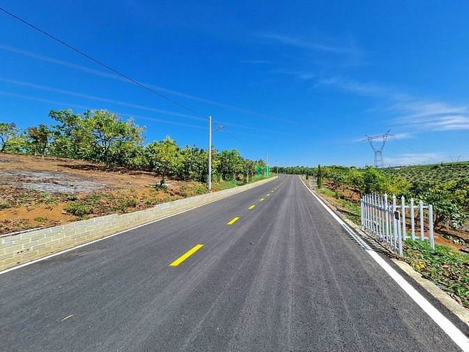 Hình ảnh Đất nền thổ cư Đồi chè Tâm Châu - Sổ hồng riêng xây dựng tự do