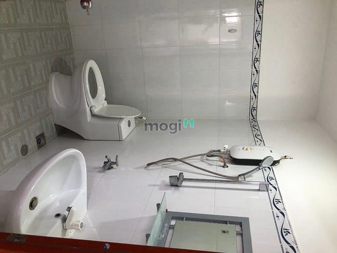 Hình ảnh Mb6623 nạp rút nhanh chóng Tân BìnhThang máy + hầm xe + giếng trời + full nội thất