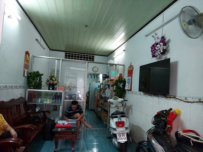 Hình ảnh HXH 6m - Cách Mạng tháng 8, P5, TB. 37m2 - Giá 6.5tỷ.