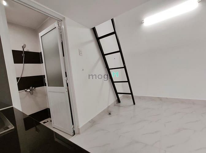Hình ảnh Phòng trọ Tân Phú máy lạnh + thang máy + tủ đồ + bếp+ máy nóng lạnh