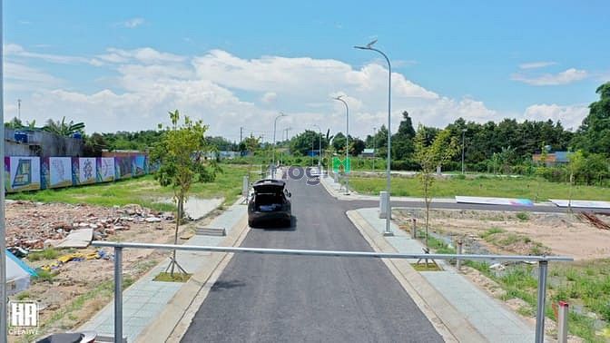 Hình ảnh bán đất Củ Chi liền kề Hóc Môn cách Vingroup 1,5 km đất nền đang lên c