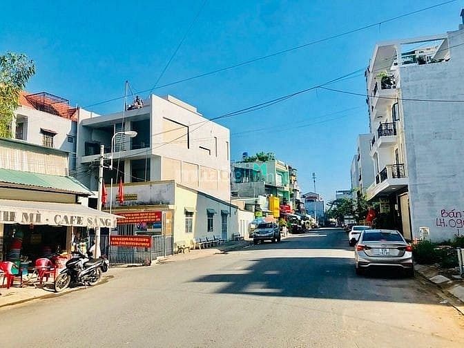 Hình ảnh Sang nền đất 84m2 liền kề BV Chợ Rẫy 2, đường 20m, tiện kinh doanh