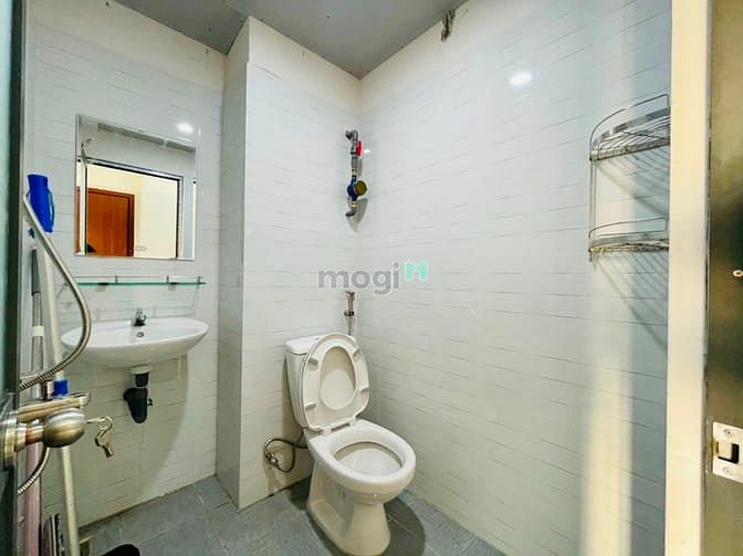 Hình ảnh Phòng Bàu Cát Tân Bình mới xây lì xì ngay 300k