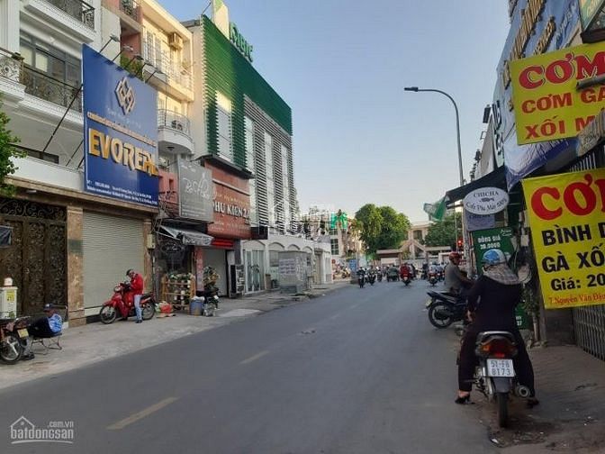 Hình ảnh Bán nhà hẻm đối diện chợ Phạm Văn Hai p3 quận Tân Bình