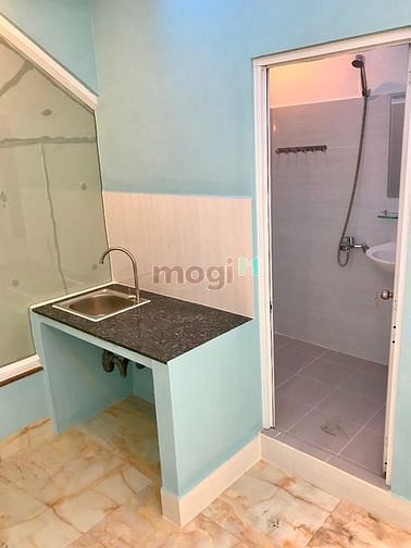 Hình ảnh Phòng full nội thất 5tr có gác và cửa sổ lớn